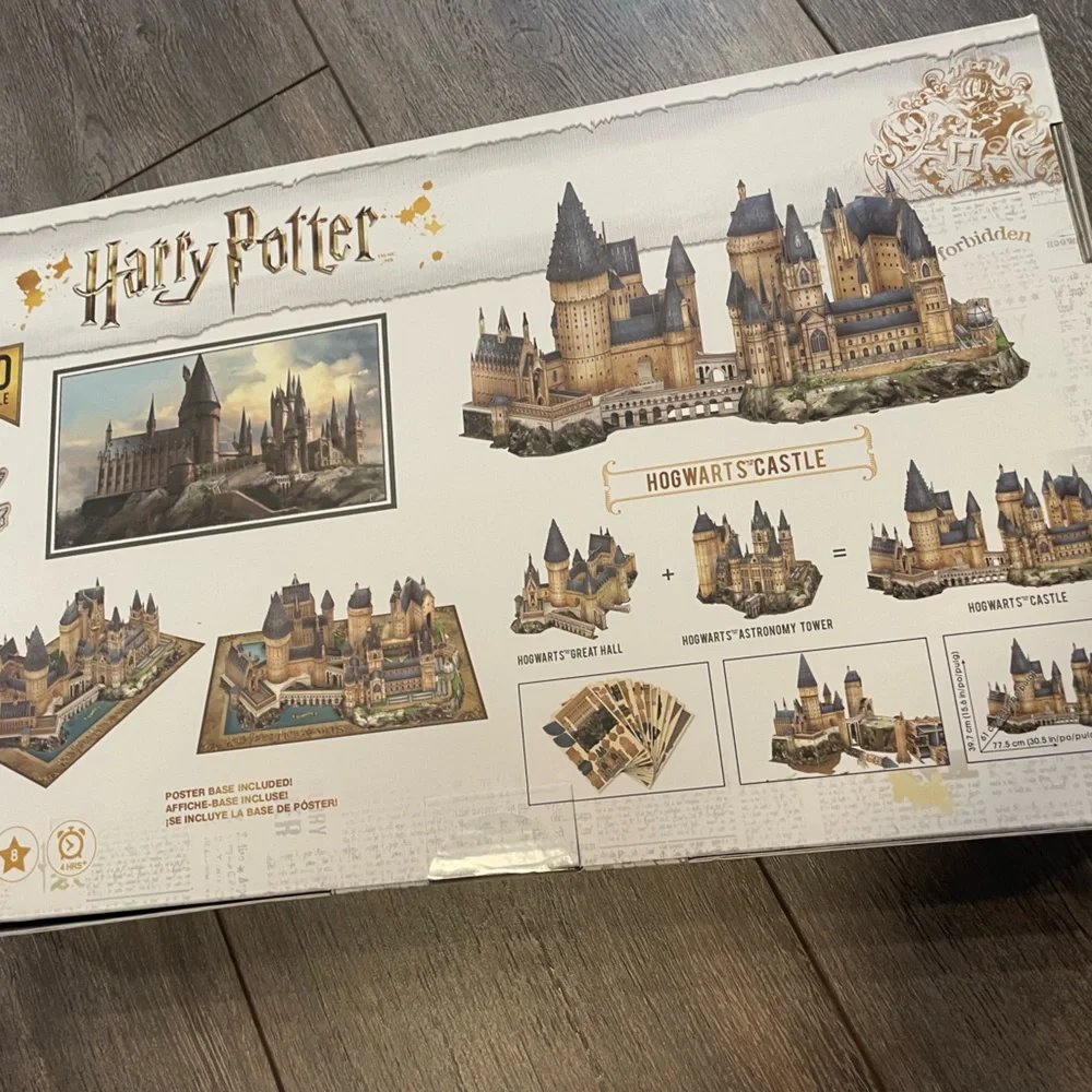 *NEW* Harry Potter Hogwarts Castle 3D Puzzle - Picture 4 of 6